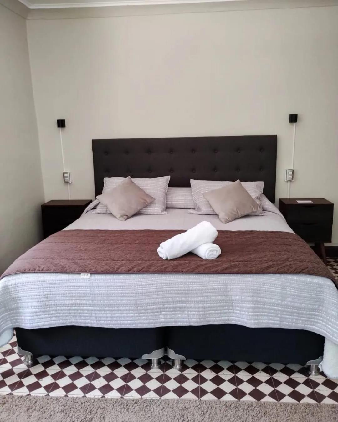 Hostal Los Penones San Alfonso Extérieur photo